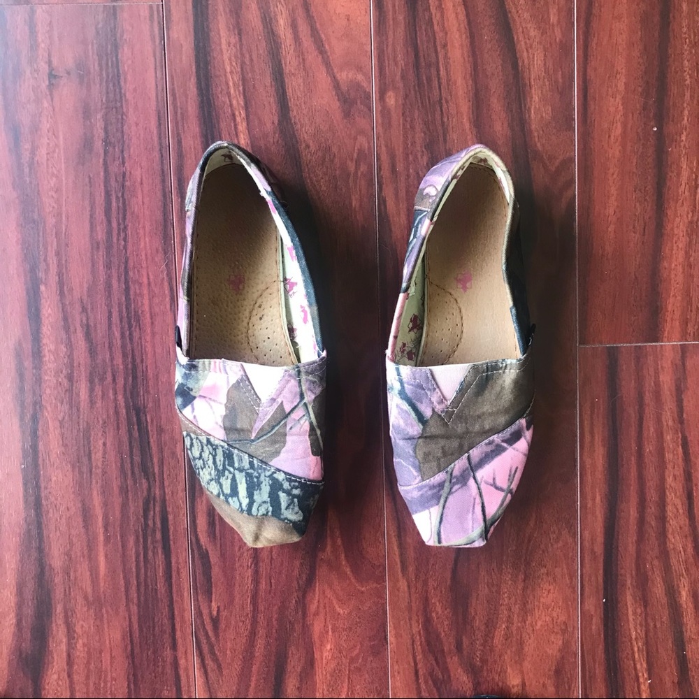 Pink Camo Flats🦌